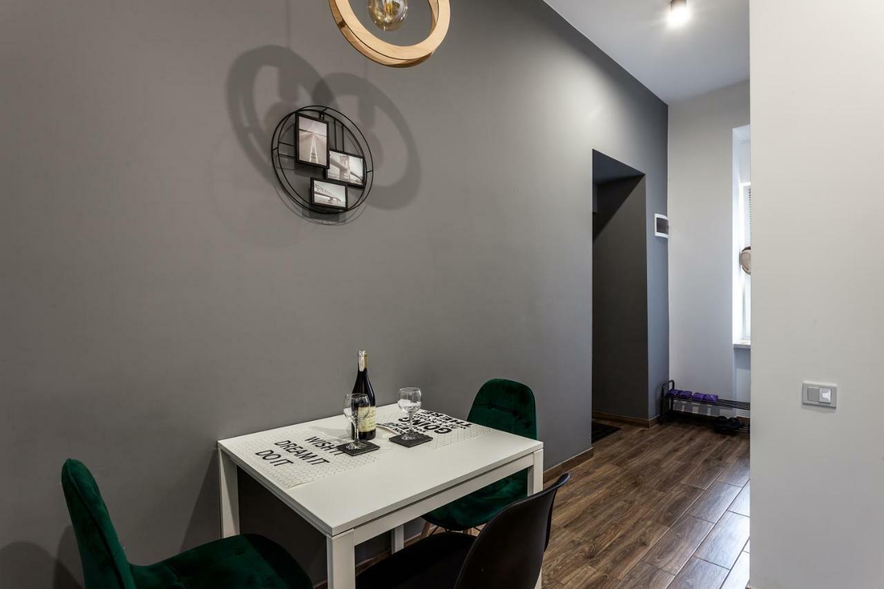 Romantic Apartments-near Opera House 5/4 *