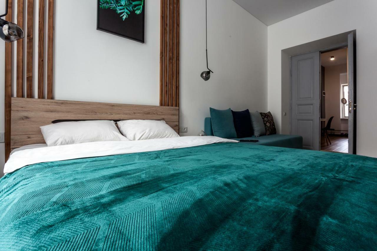 Romantic Apartments-near Opera House 5/4 Lviv