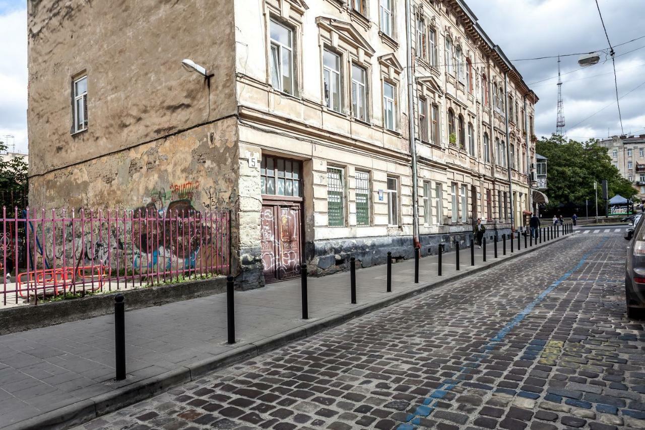 Apartment Romantic Apartments-near Opera House 5/4